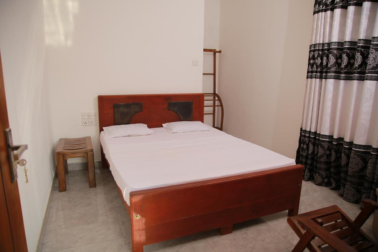 Guruge Guest House Ahangama Exterior foto